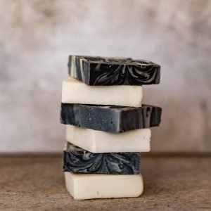 Savon au Charbon Actif — 100 g